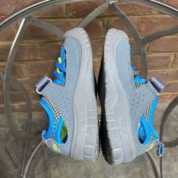 Oshkosh B’gosh Pumba2 Bumptoe Boys Sandal Size 6 - Picture 6 of 9